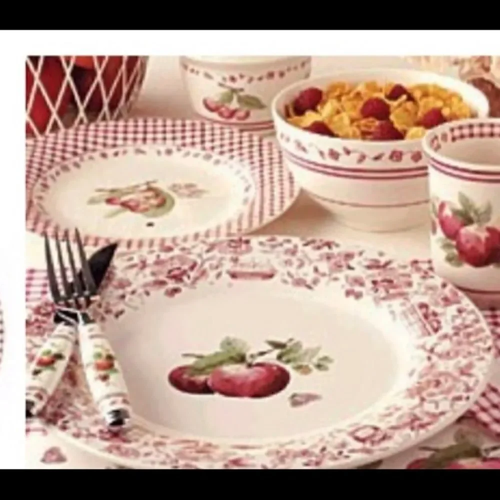 Authentic Pfaltzgraff 24 piece SET - Picture 2 of 6